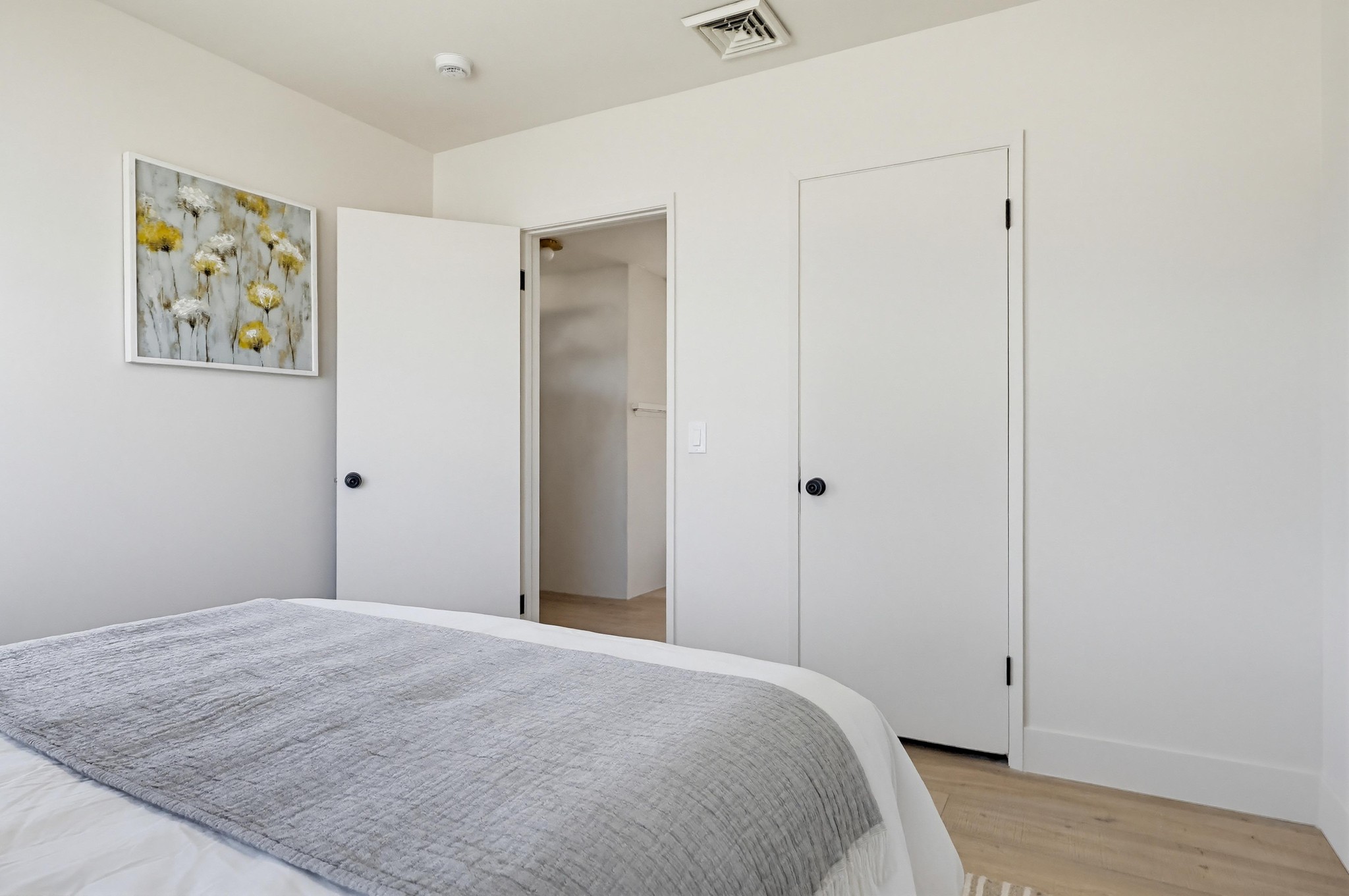 Virtual tour photo 29 of 35 for 10519 S 3rd Ave