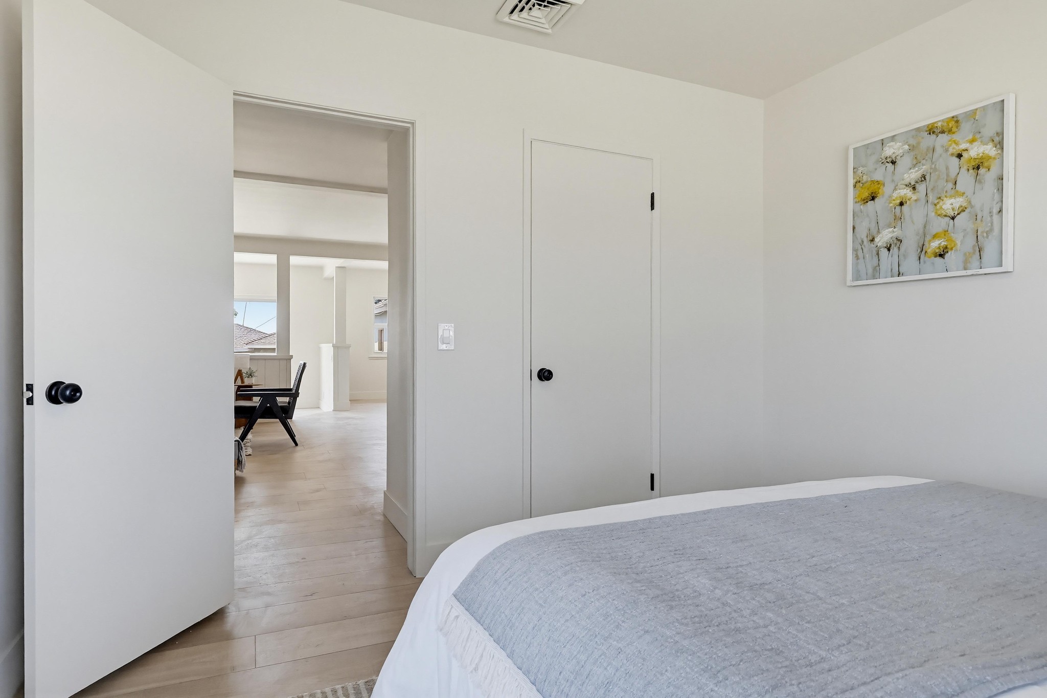 Virtual tour photo 30 of 35 for 10519 S 3rd Ave