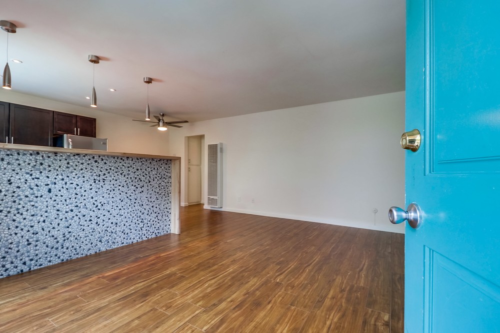 Virtual tour photo 9 of 26 for 1053 Sapphire St #3