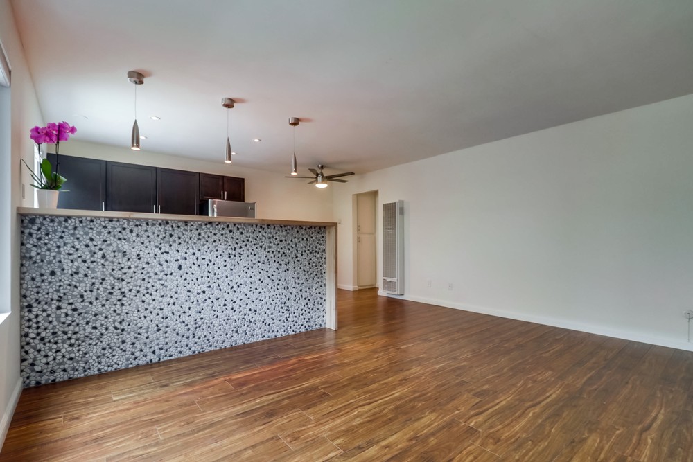Virtual tour photo 10 of 26 for 1053 Sapphire St #3
