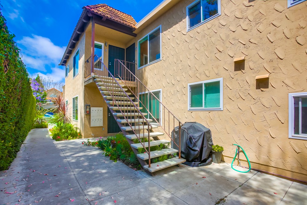 Virtual tour photo 4 of 30 for 1053 Sapphire St #5