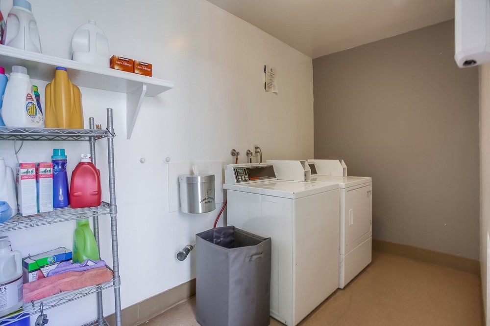 Virtual tour photo 26 of 30 for 1053 Sapphire St #5