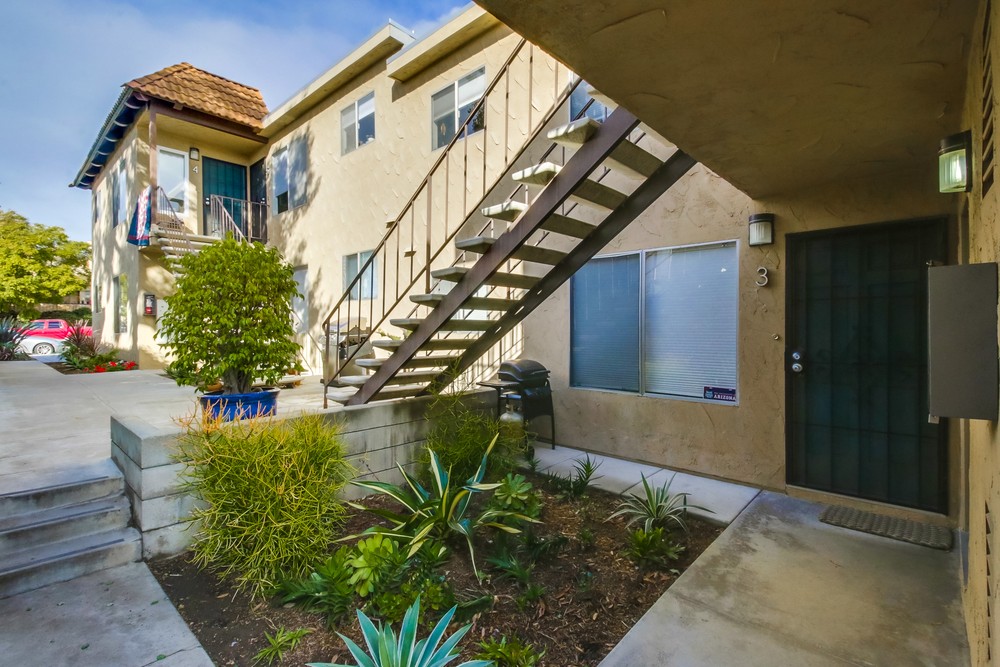 Virtual tour photo 9 of 44 for 1053 Sapphire St #7