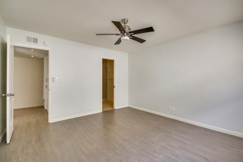 Virtual tour photo 34 of 44 for 1053 Sapphire St #7