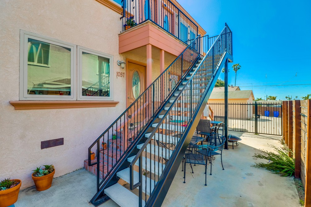 Virtual tour photo 4 of 36 for 1059 Loring St