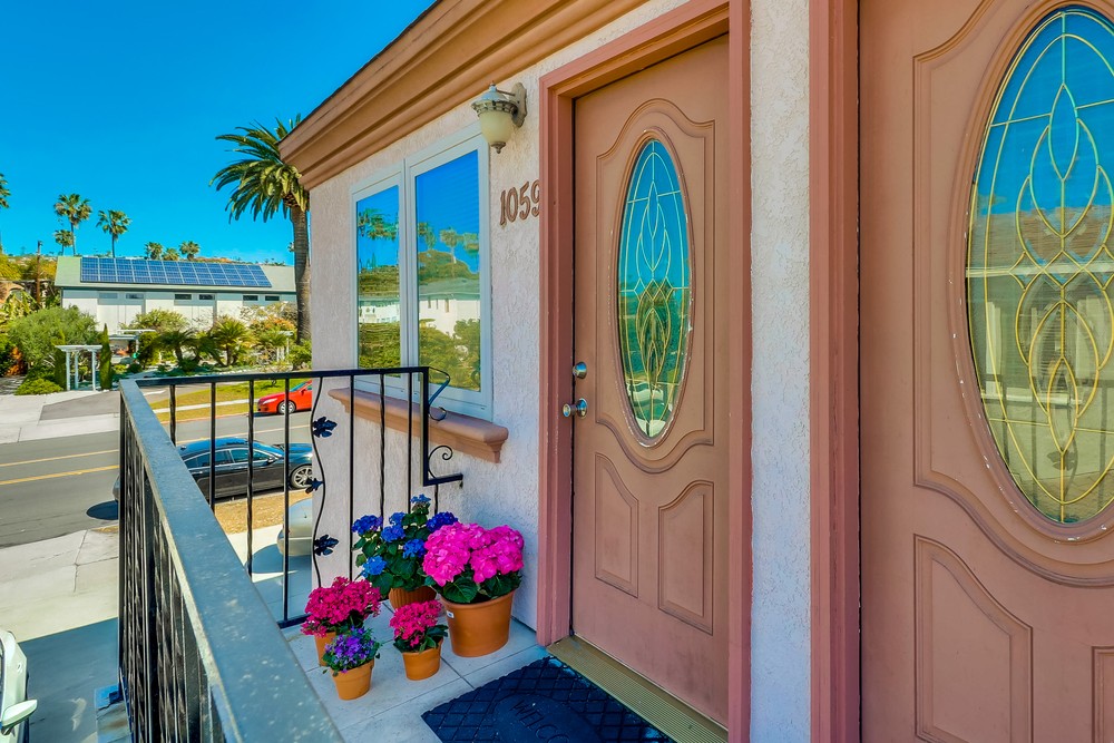 Virtual tour photo 5 of 36 for 1059 Loring St