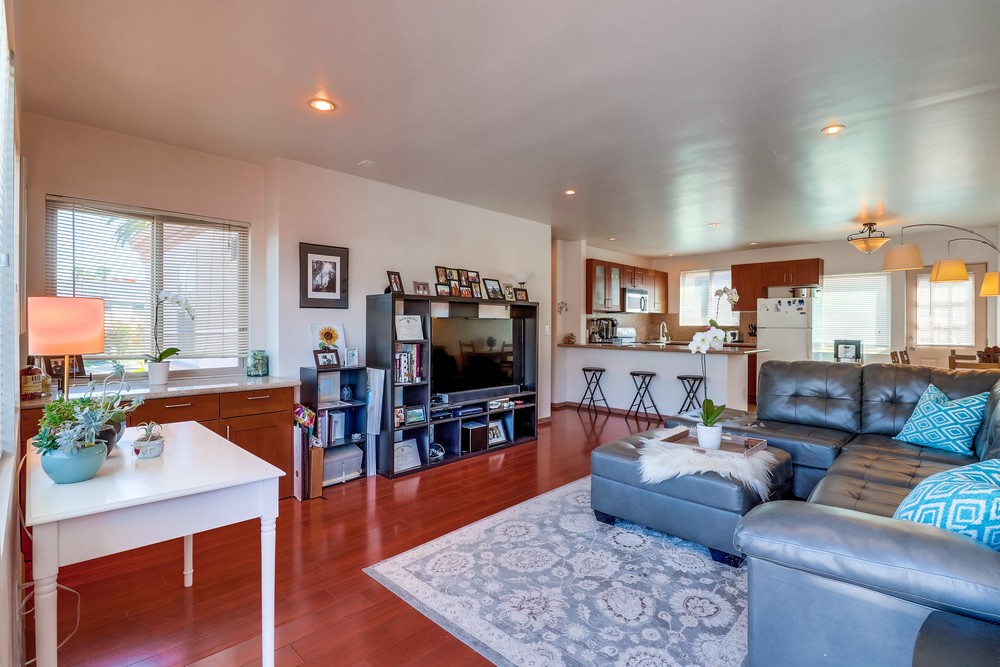 Virtual tour photo 6 of 36 for 1059 Loring St
