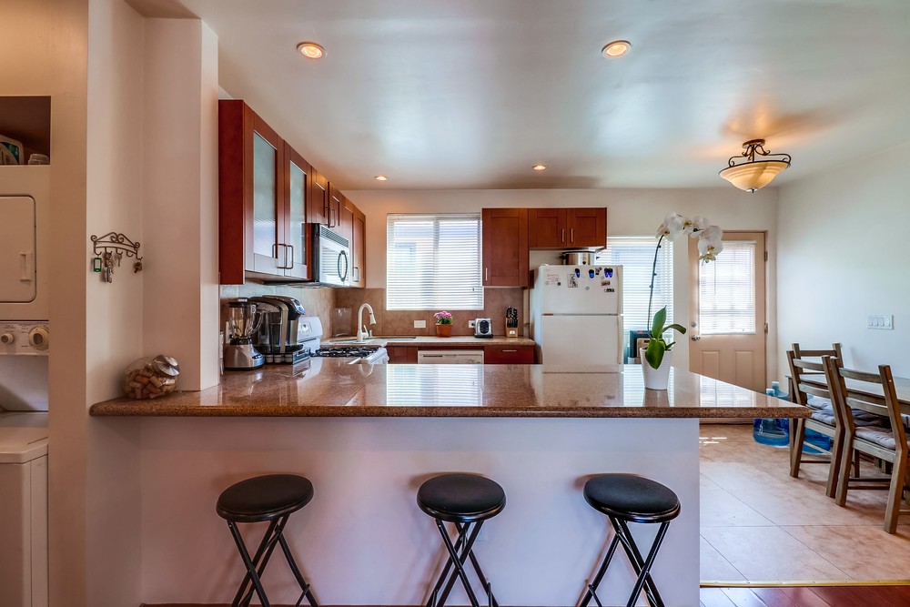 Virtual tour photo 12 of 36 for 1059 Loring St
