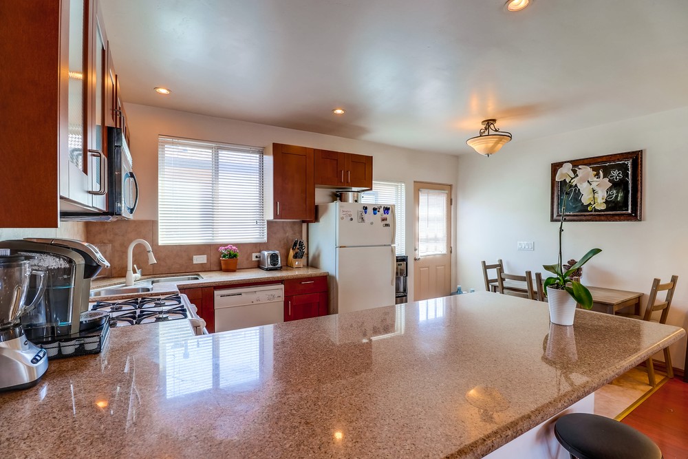 Virtual tour photo 13 of 36 for 1059 Loring St
