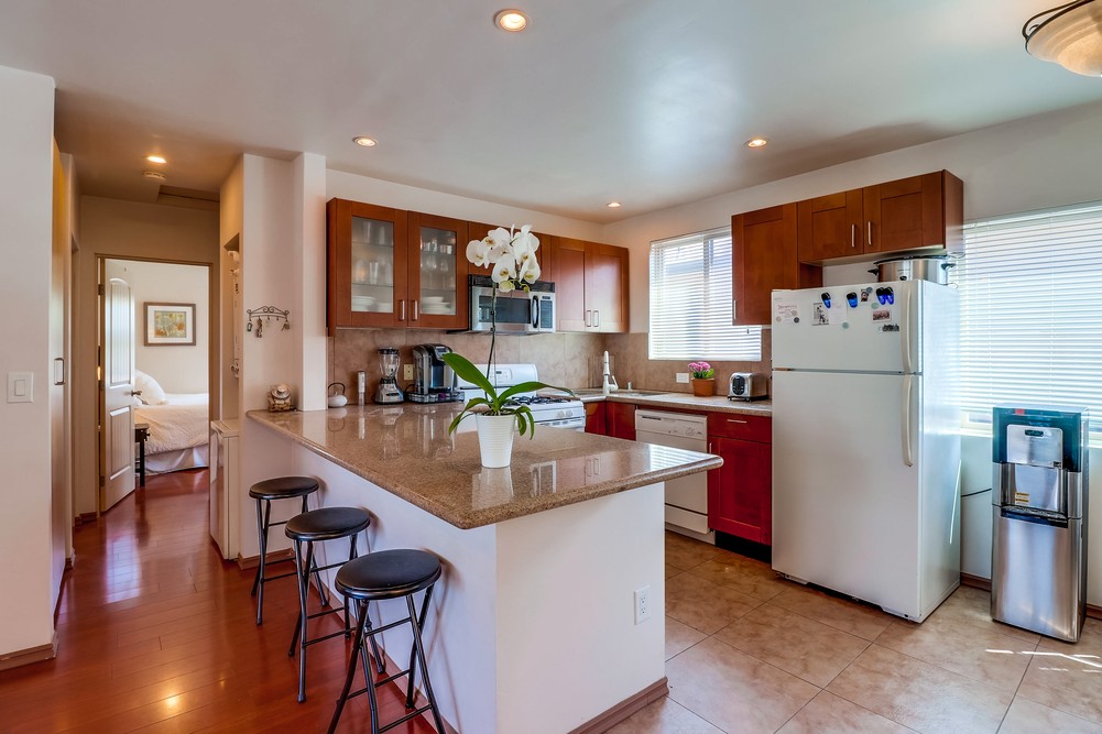 Virtual tour photo 14 of 36 for 1059 Loring St
