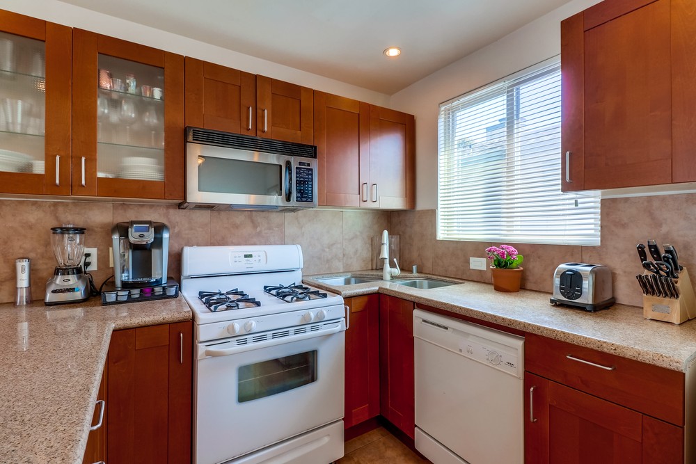 Virtual tour photo 18 of 36 for 1059 Loring St