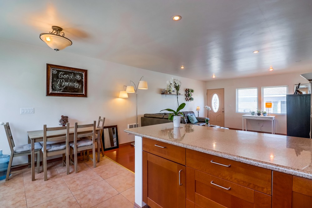 Virtual tour photo 20 of 36 for 1059 Loring St