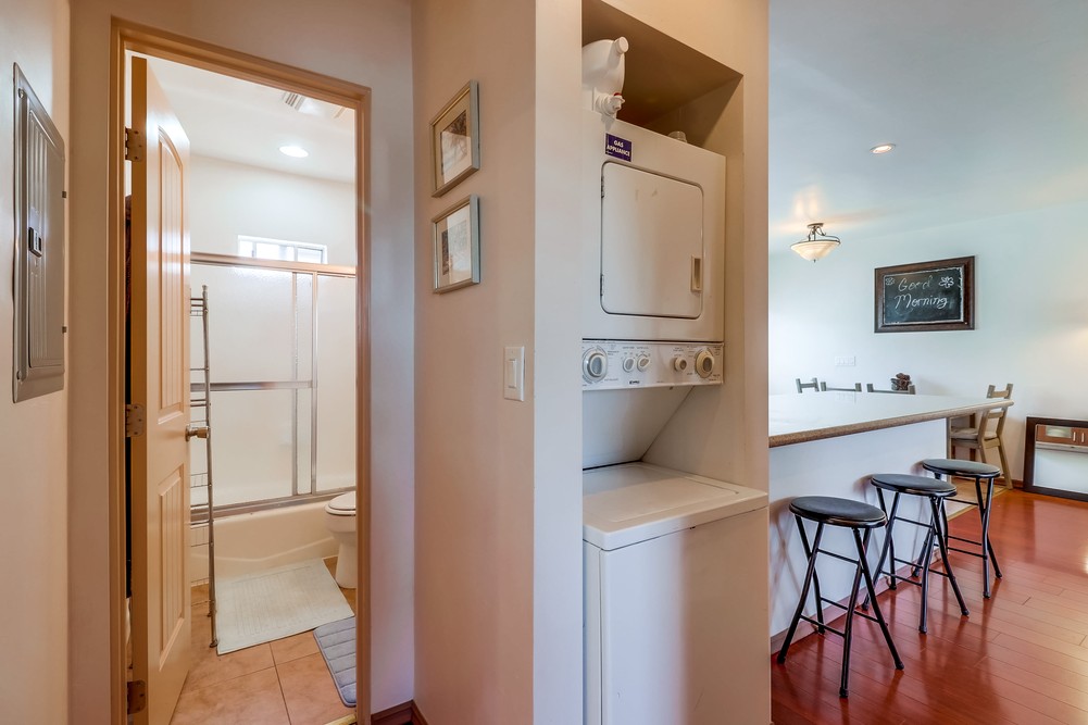 Virtual tour photo 30 of 36 for 1059 Loring St