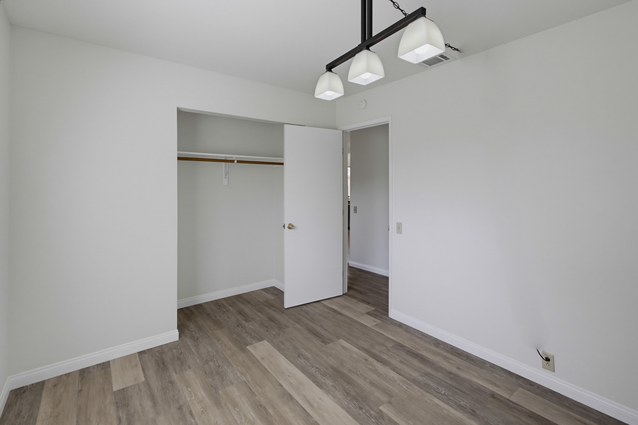 Virtual tour photo 27 of 55 for 10597 Caminito Glenellen