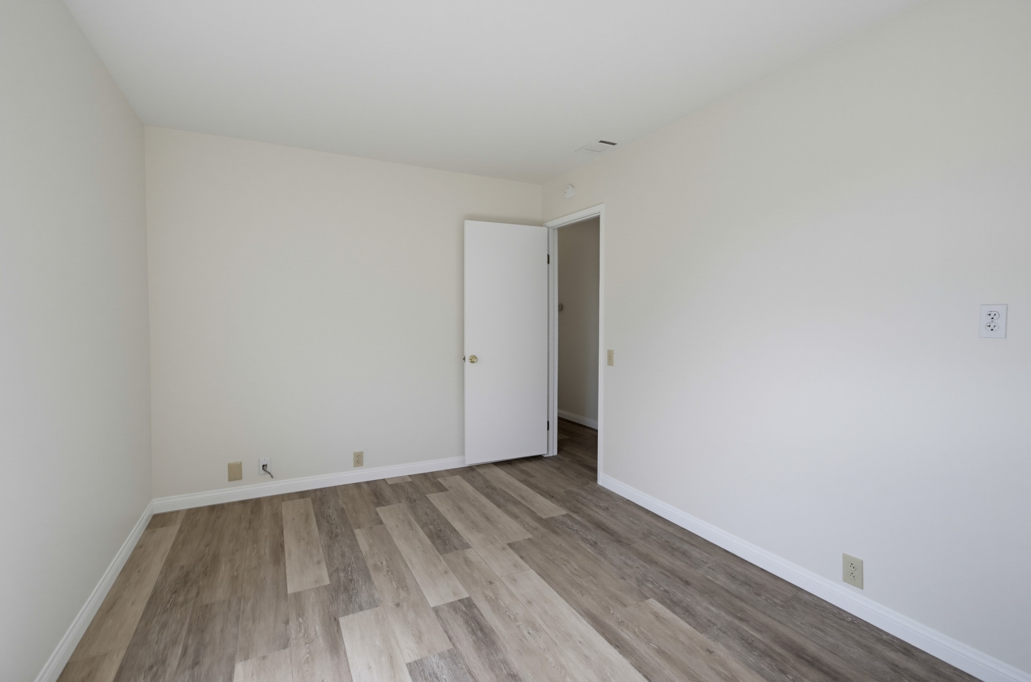 Virtual tour photo 30 of 55 for 10597 Caminito Glenellen