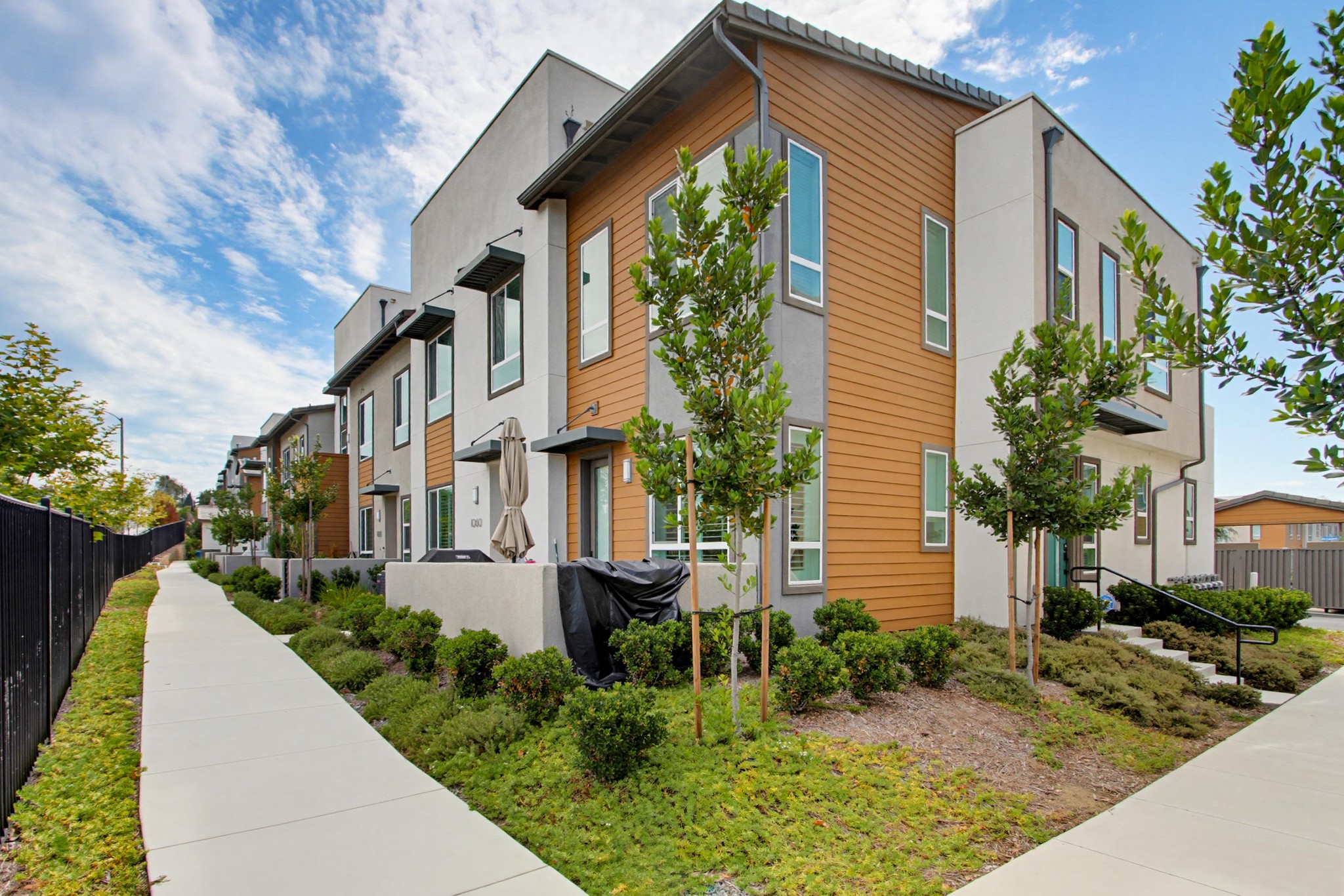 Virtual tour photo 1 of 38 for 1060 Kendale Wy