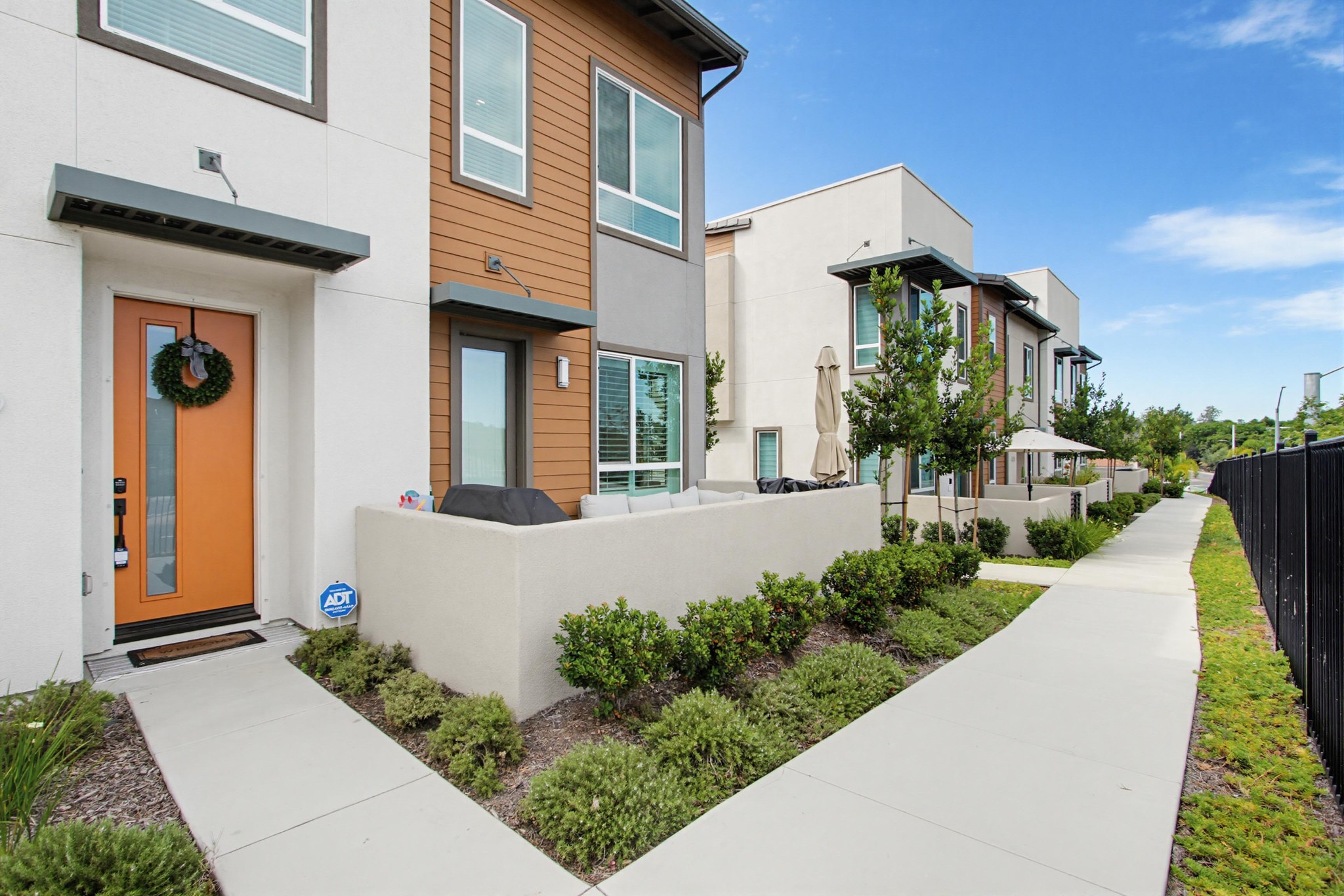 Virtual tour photo 5 of 38 for 1060 Kendale Wy