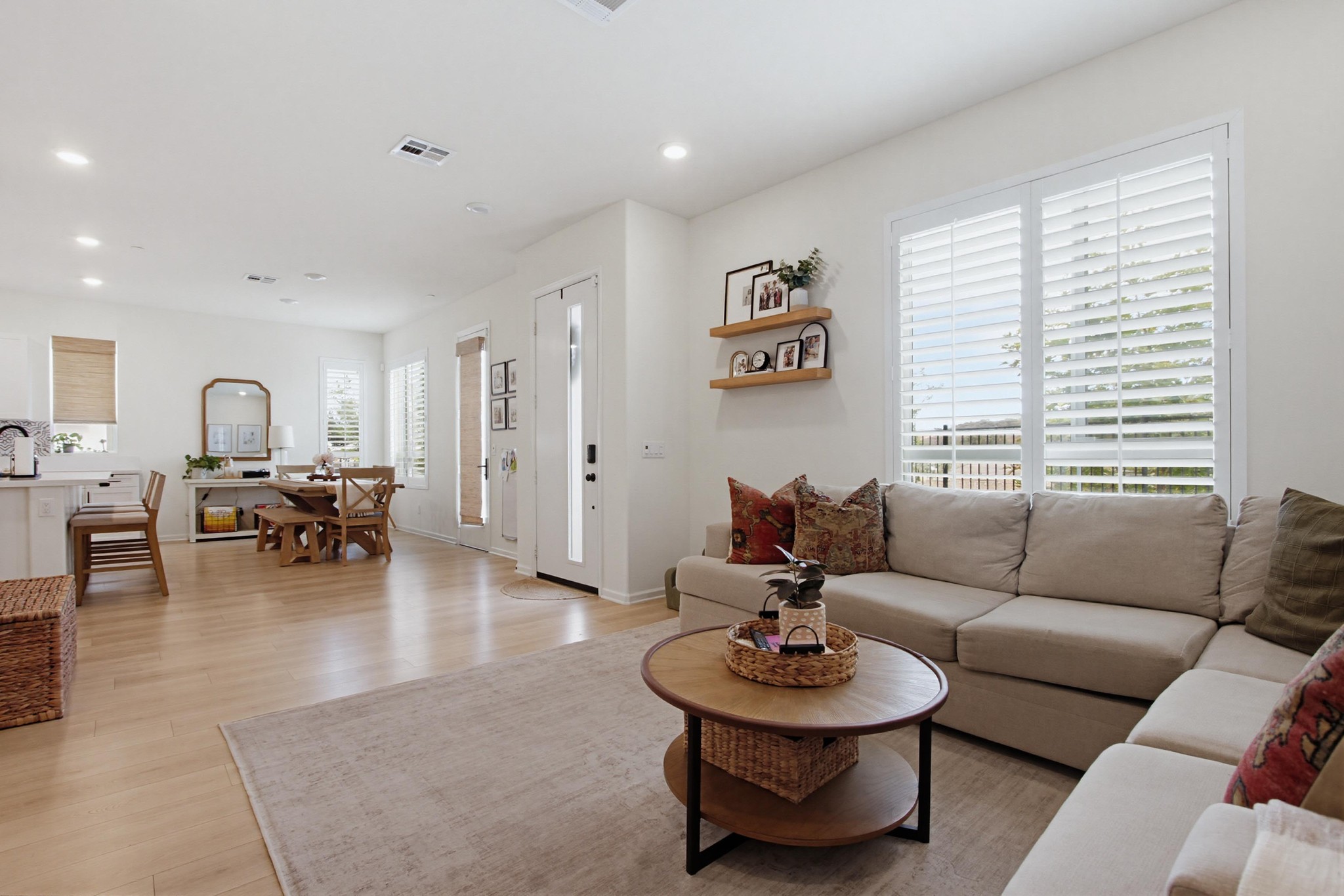 Virtual tour photo 8 of 38 for 1060 Kendale Wy