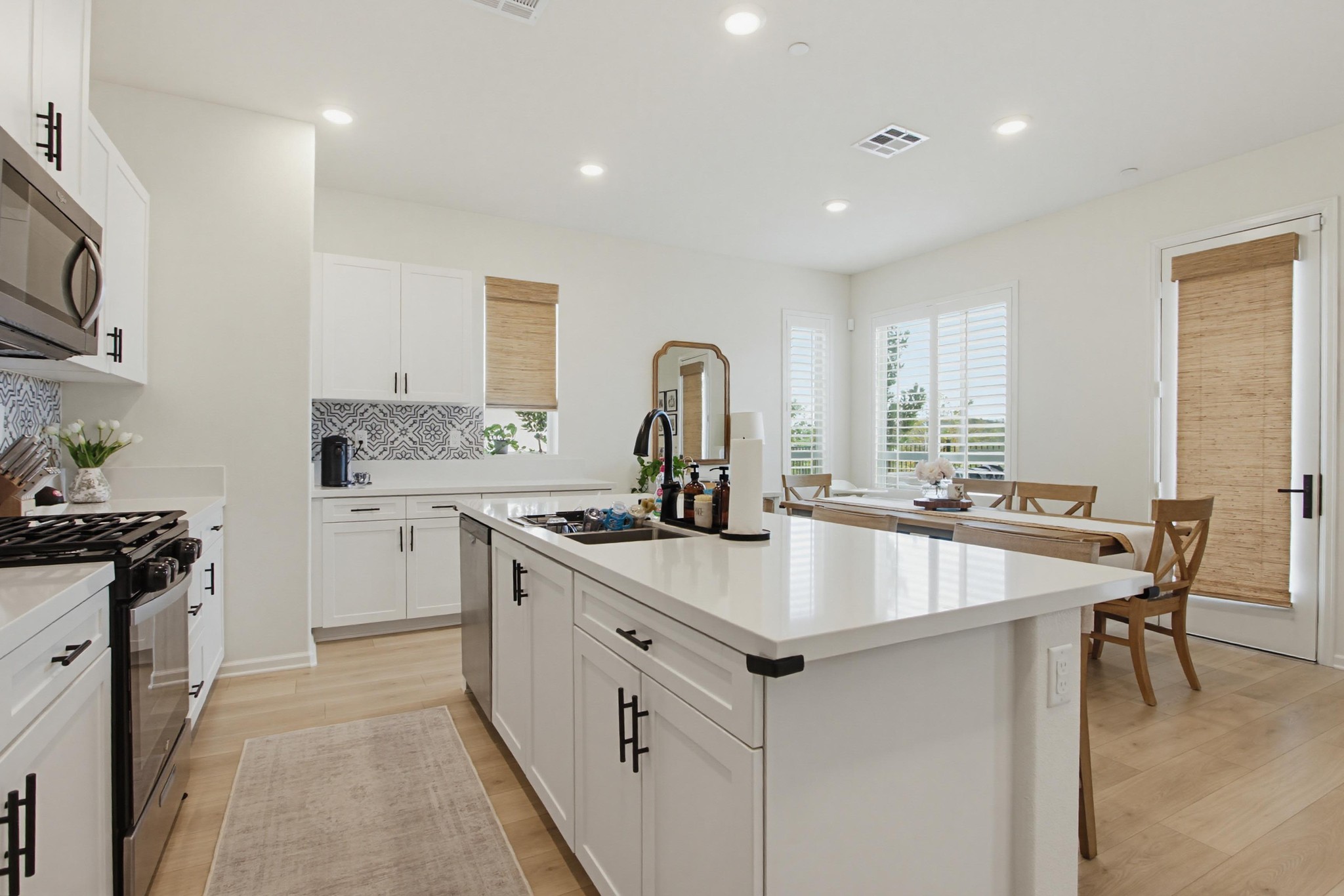 Virtual tour photo 12 of 38 for 1060 Kendale Wy