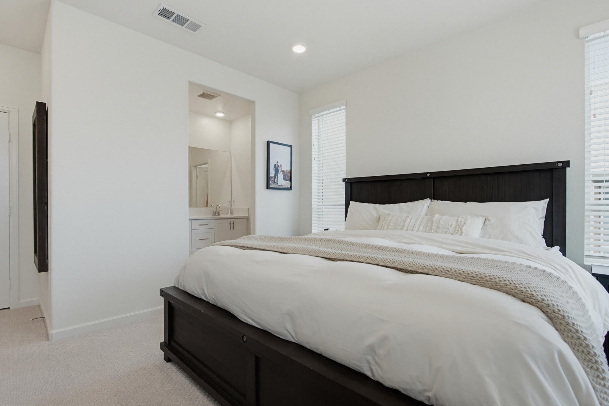 Virtual tour photo 29 of 38 for 1060 Kendale Wy