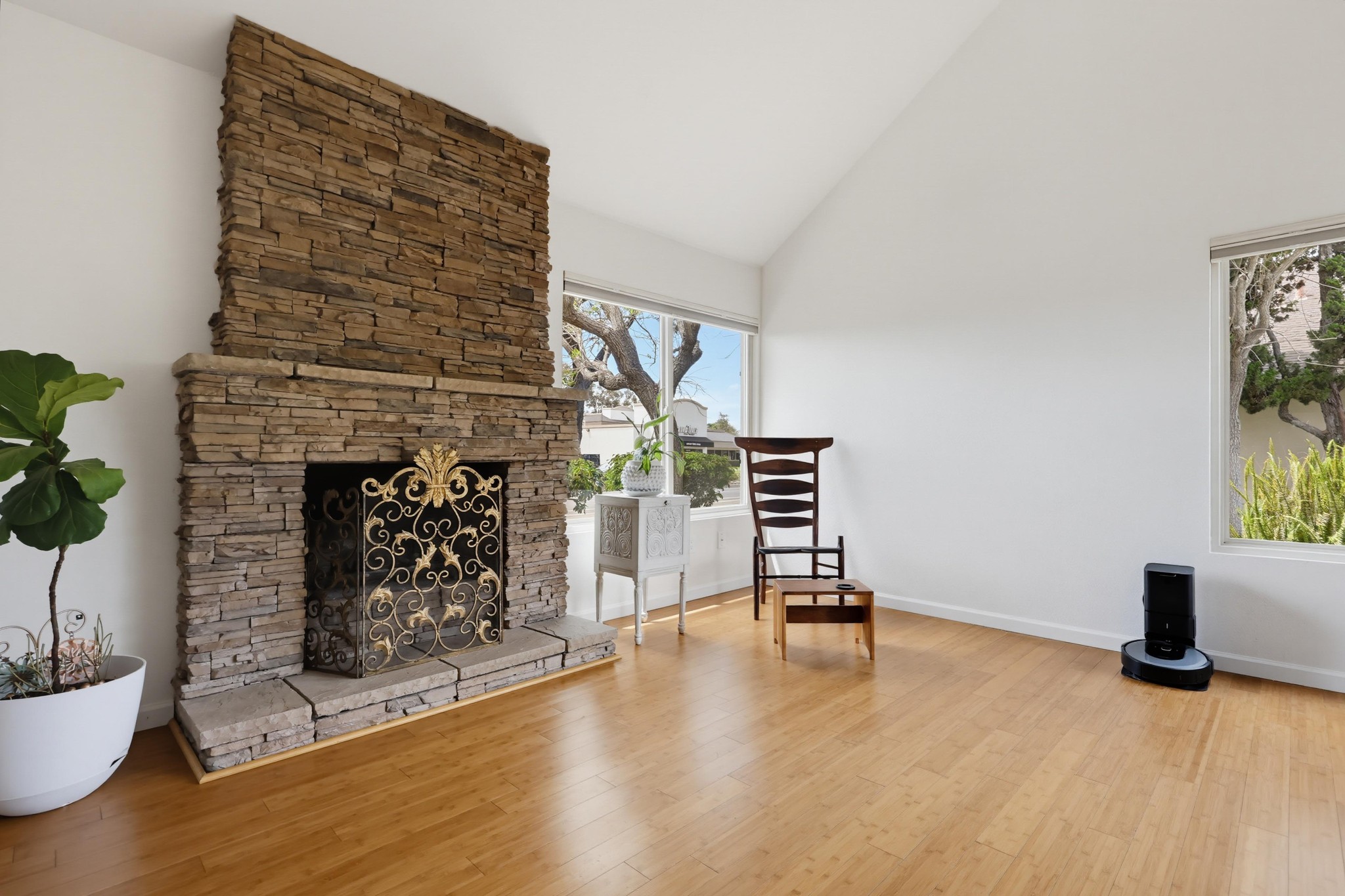 Virtual tour photo 13 of 72 for 10639 Escobar Dr