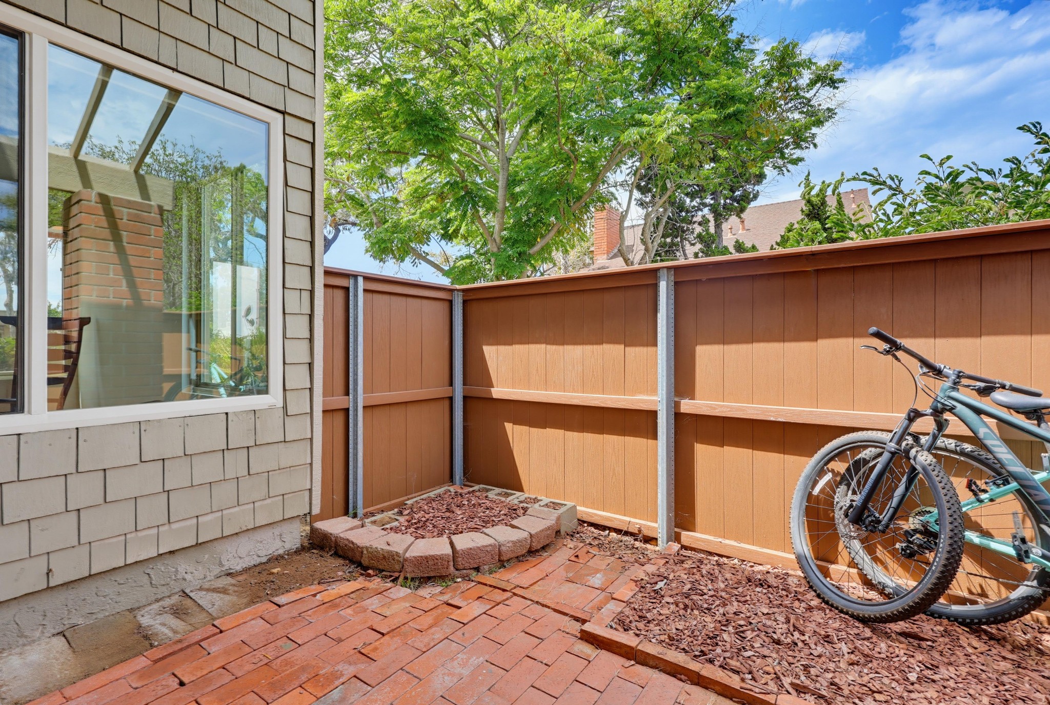 Virtual tour photo 34 of 72 for 10639 Escobar Dr