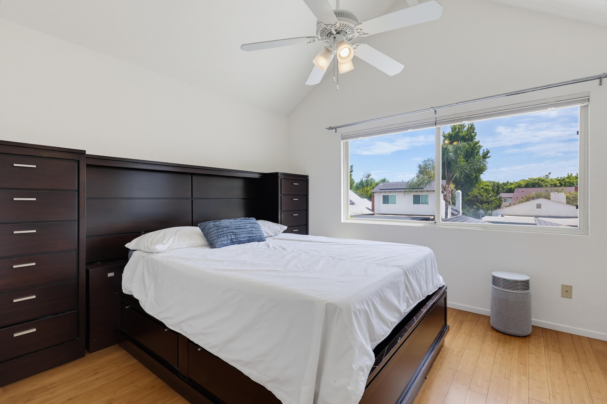 Virtual tour photo 44 of 72 for 10639 Escobar Dr