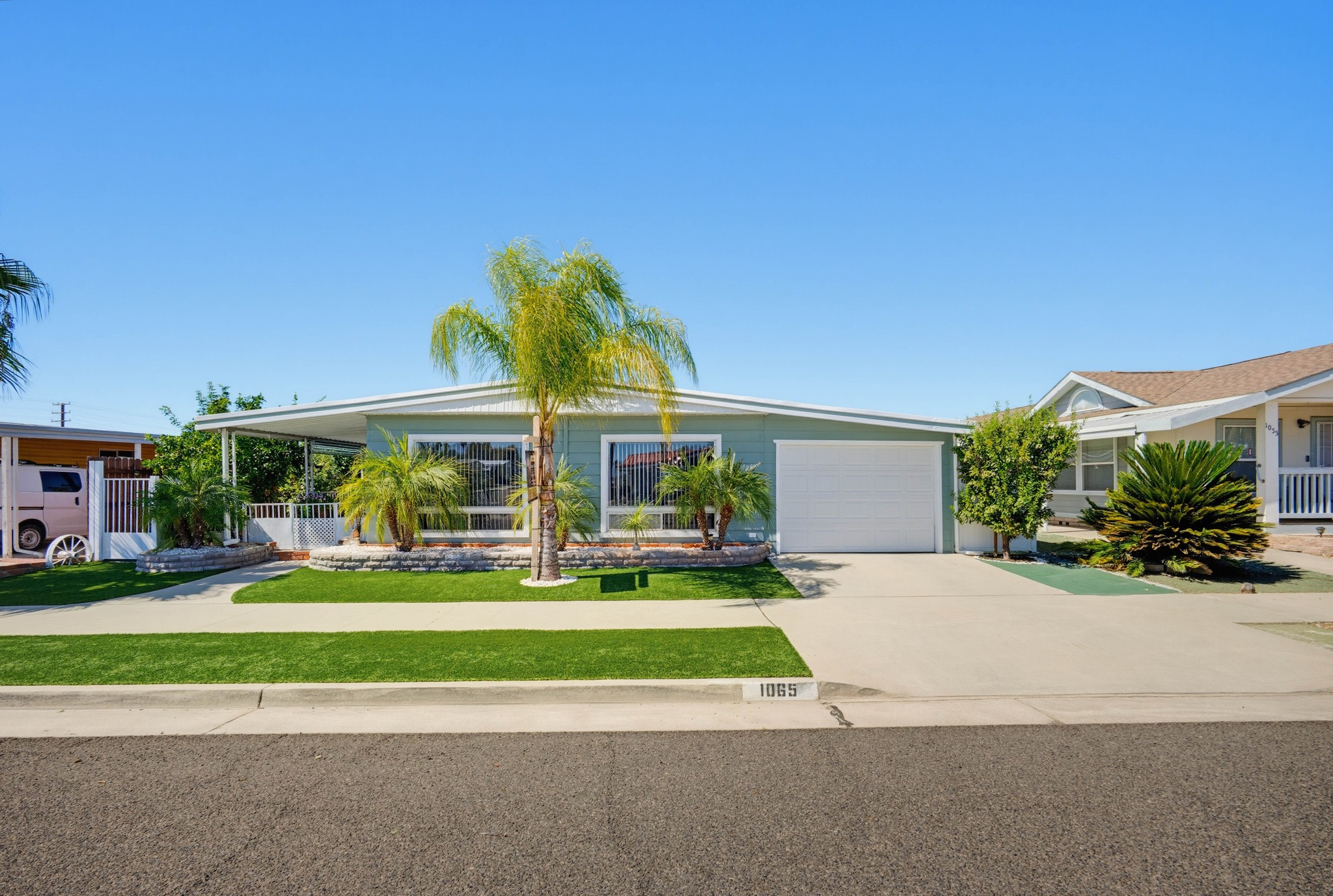 Virtual tour photo 1 of 37 for 1065 S Elk St
