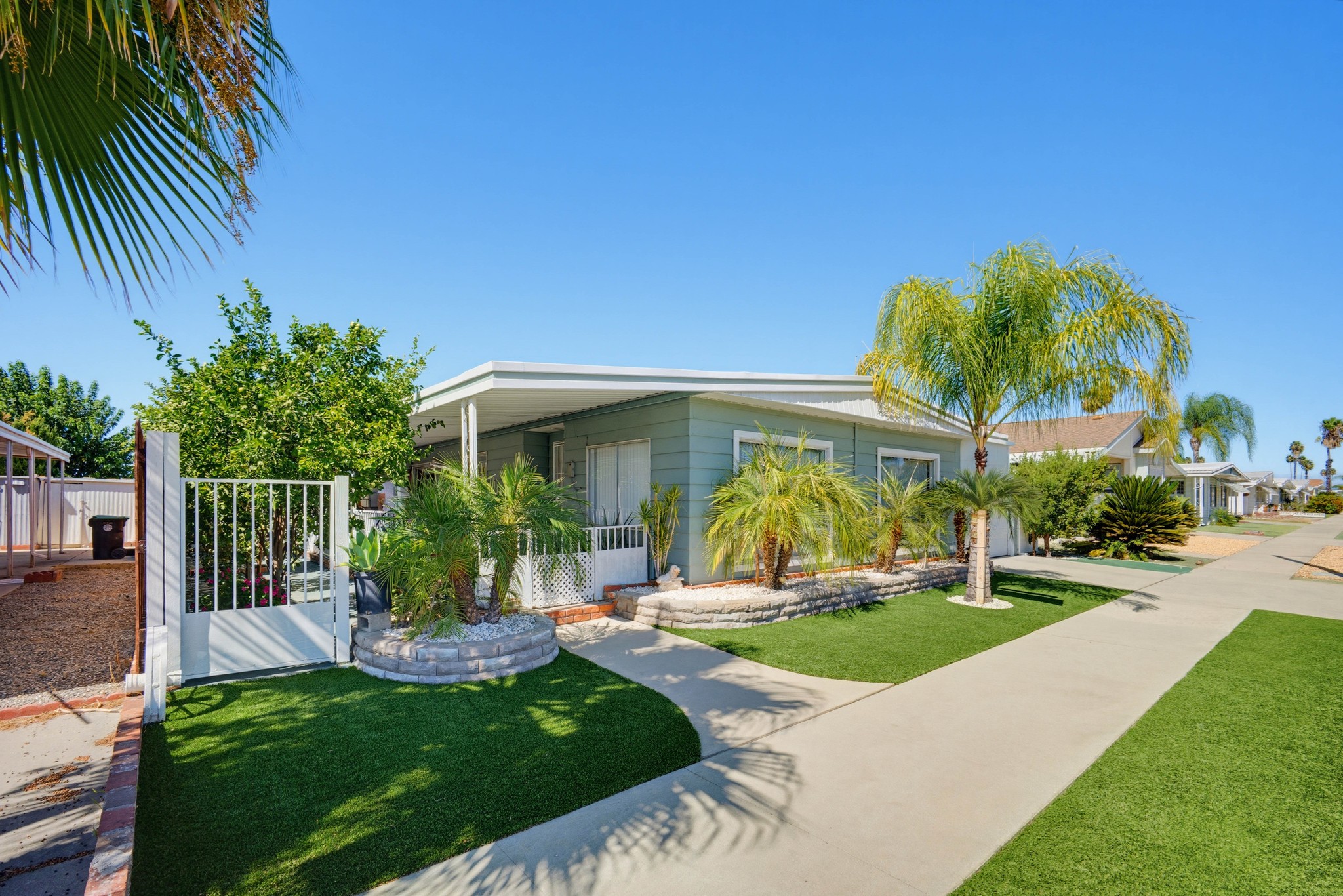 Virtual tour photo 3 of 37 for 1065 S Elk St