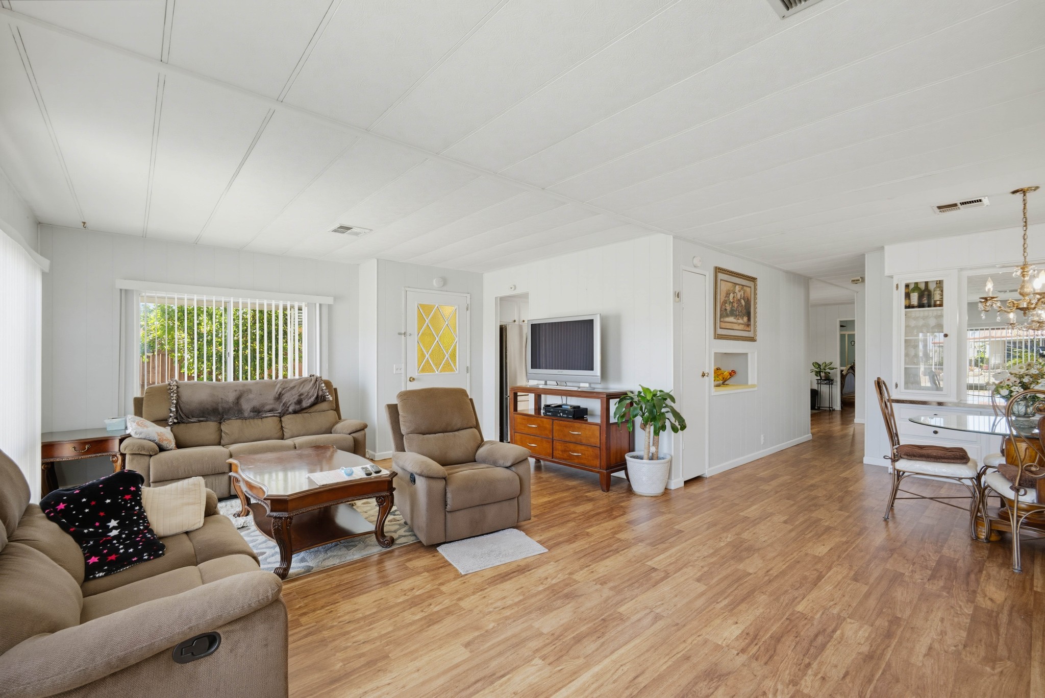 Virtual tour photo 14 of 37 for 1065 S Elk St