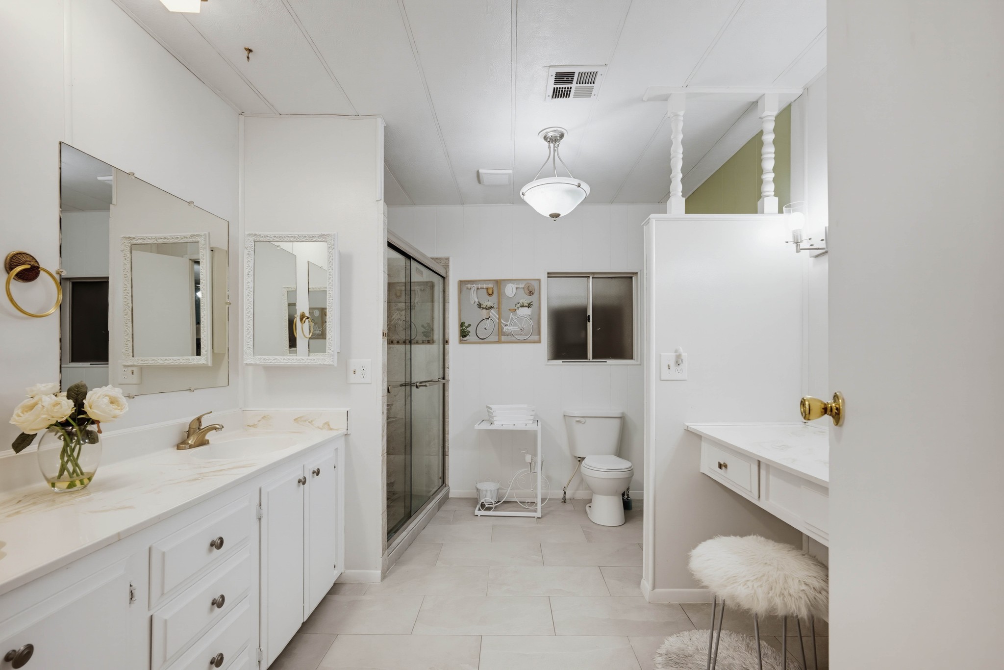 Virtual tour photo 31 of 37 for 1065 S Elk St