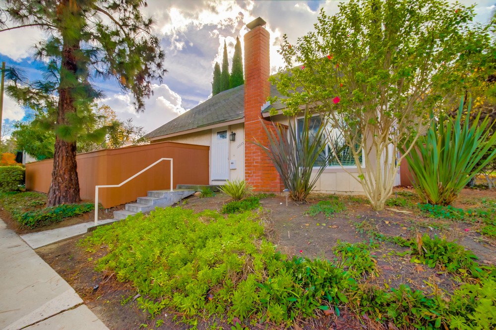 Virtual tour photo 1 of 39 for 10665 Porto Ct