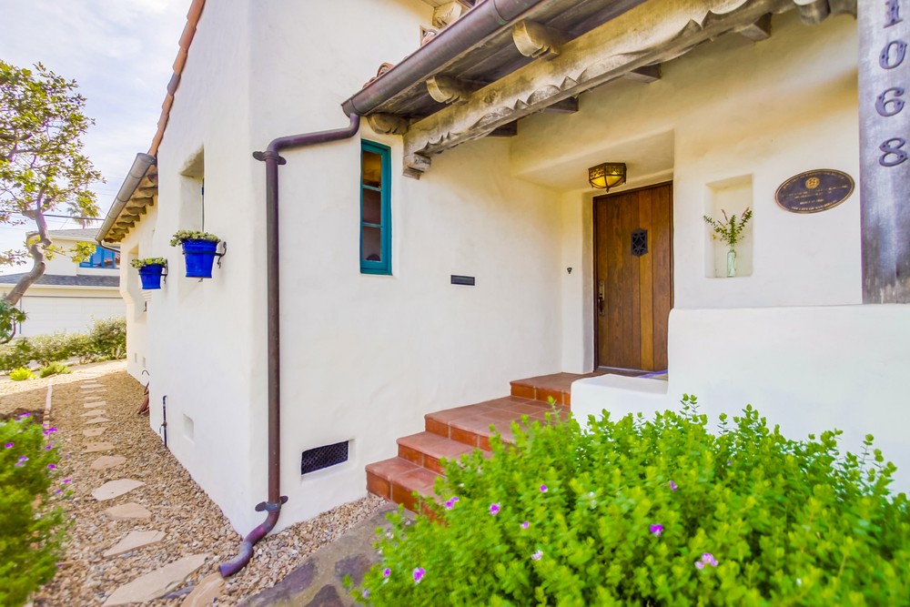 Virtual tour photo 9 of 124 for 1068 Santa Barbara St