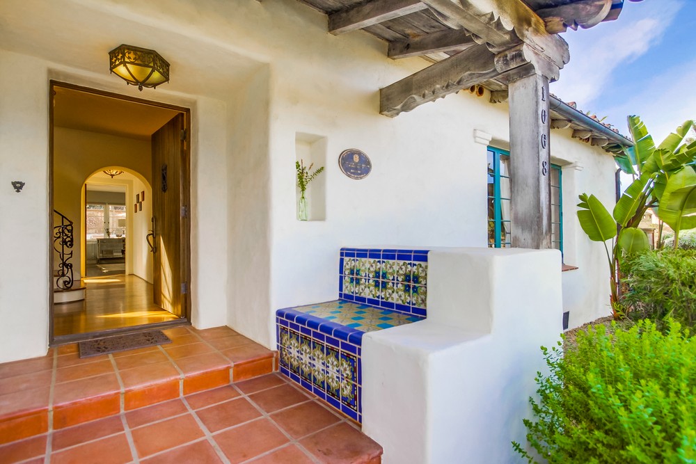 Virtual tour photo 13 of 124 for 1068 Santa Barbara St