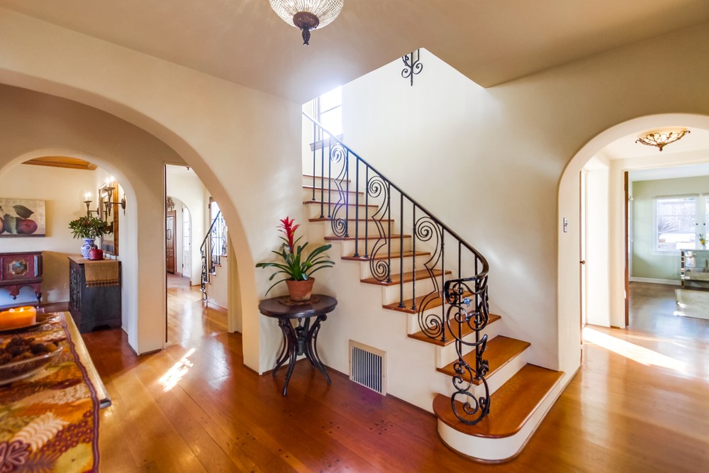 Virtual tour photo 17 of 124 for 1068 Santa Barbara St