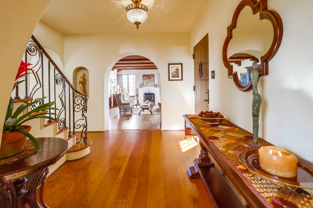 Virtual tour photo 19 of 124 for 1068 Santa Barbara St