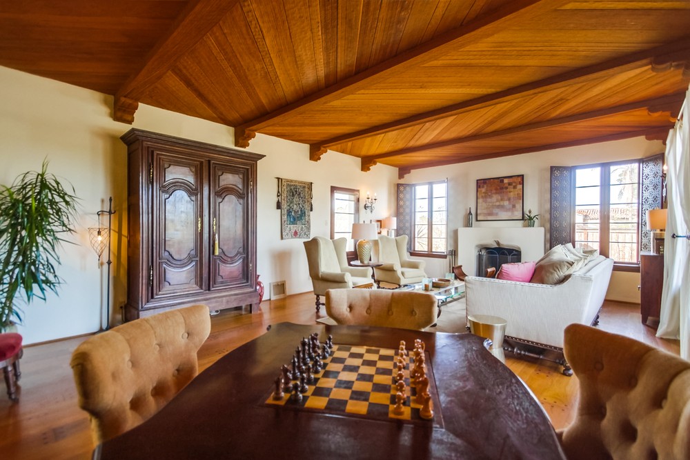 Virtual tour photo 21 of 124 for 1068 Santa Barbara St