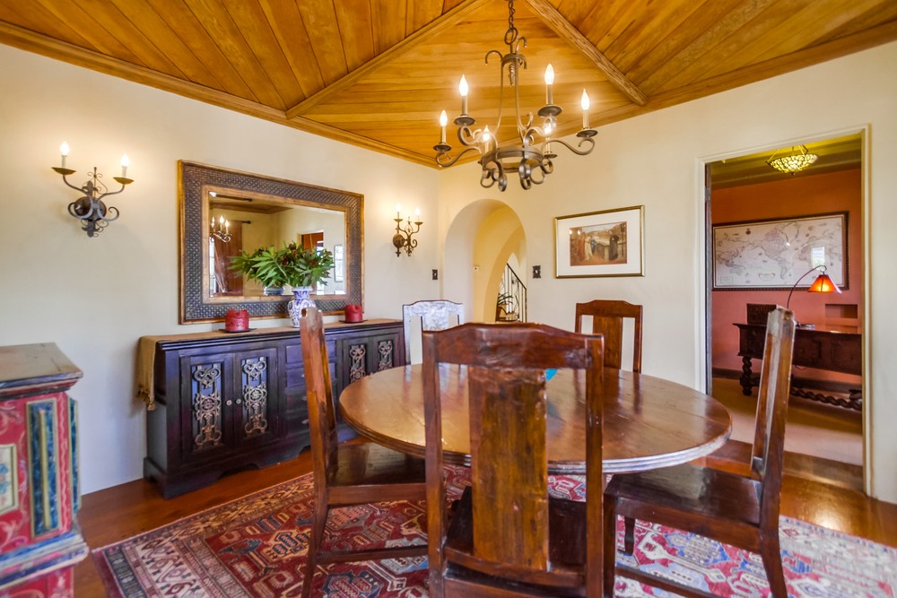 Virtual tour photo 31 of 124 for 1068 Santa Barbara St