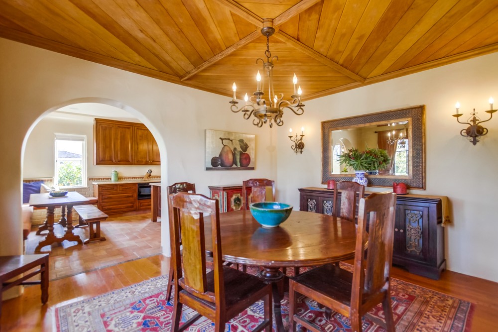 Virtual tour photo 32 of 124 for 1068 Santa Barbara St