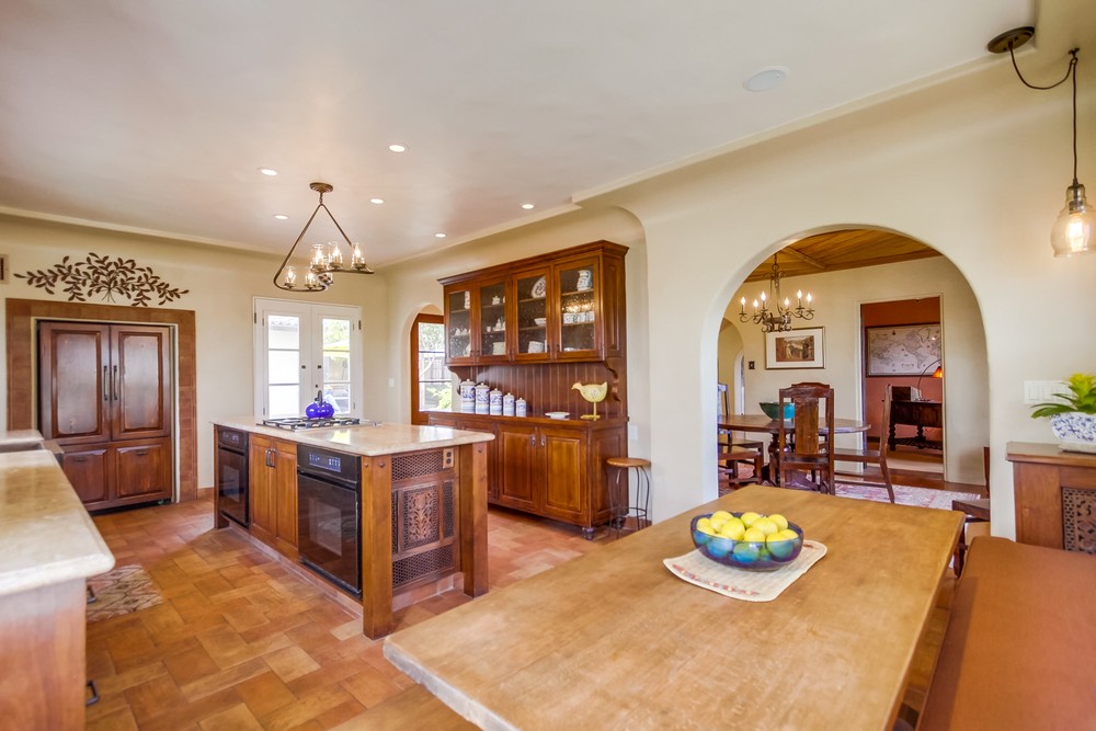 Virtual tour photo 36 of 124 for 1068 Santa Barbara St