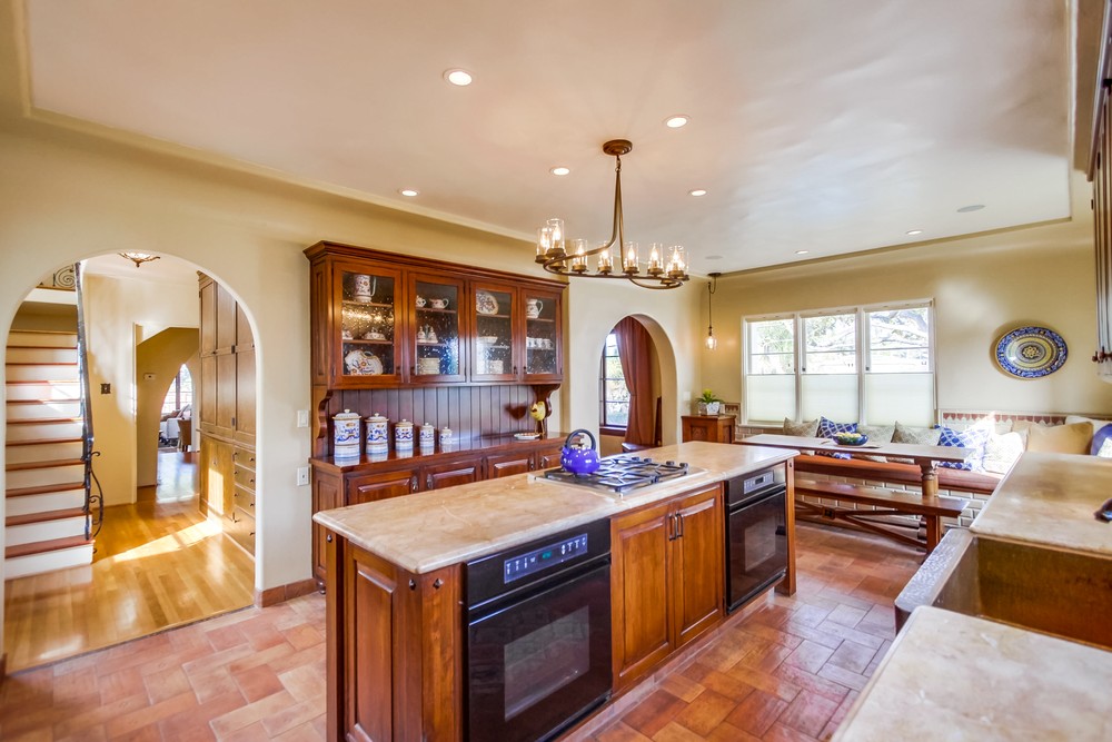 Virtual tour photo 38 of 124 for 1068 Santa Barbara St