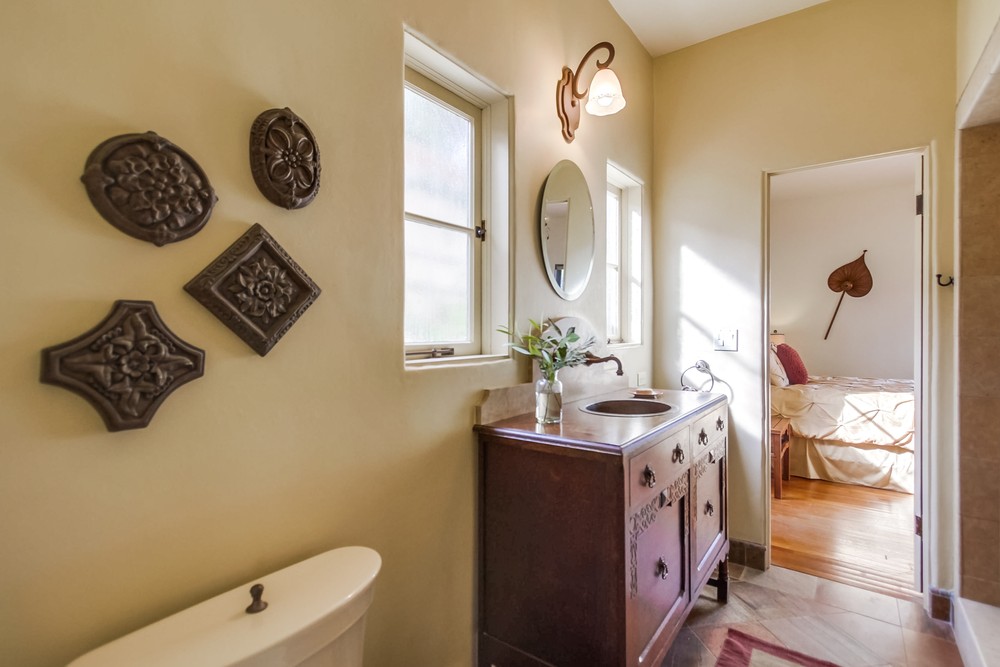 Virtual tour photo 47 of 124 for 1068 Santa Barbara St