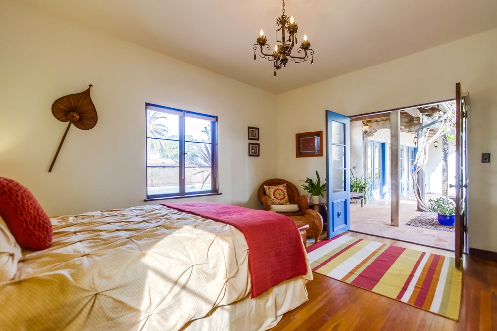 Virtual tour photo 51 of 124 for 1068 Santa Barbara St