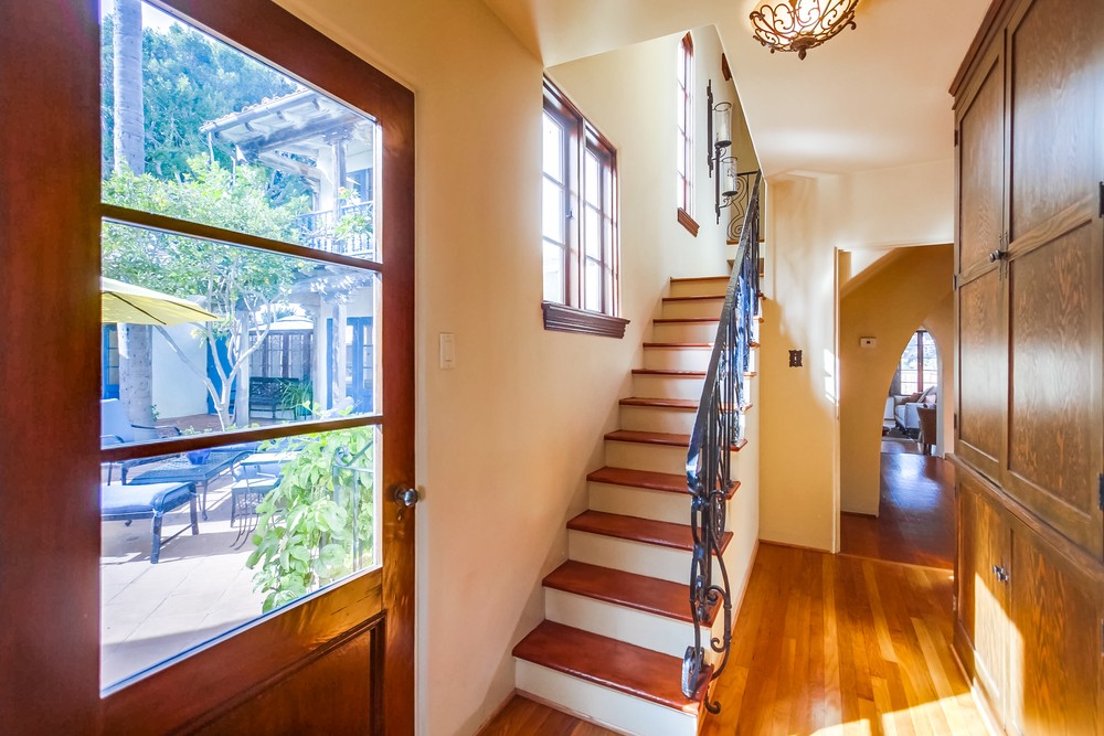 Virtual tour photo 57 of 124 for 1068 Santa Barbara St