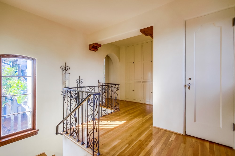 Virtual tour photo 60 of 124 for 1068 Santa Barbara St