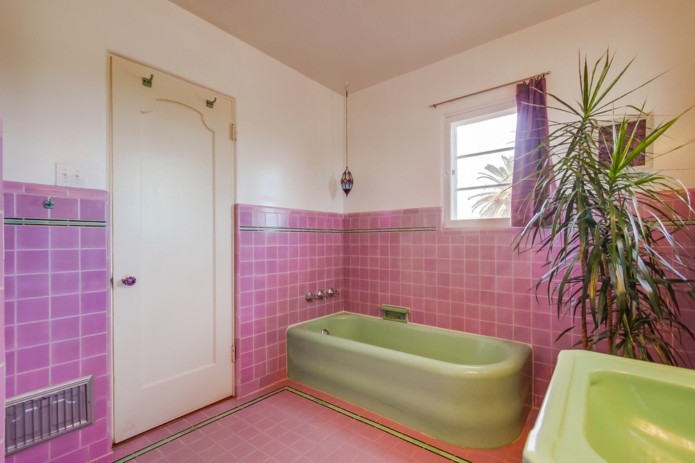 Virtual tour photo 68 of 124 for 1068 Santa Barbara St
