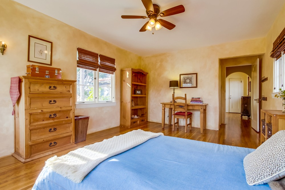 Virtual tour photo 80 of 124 for 1068 Santa Barbara St