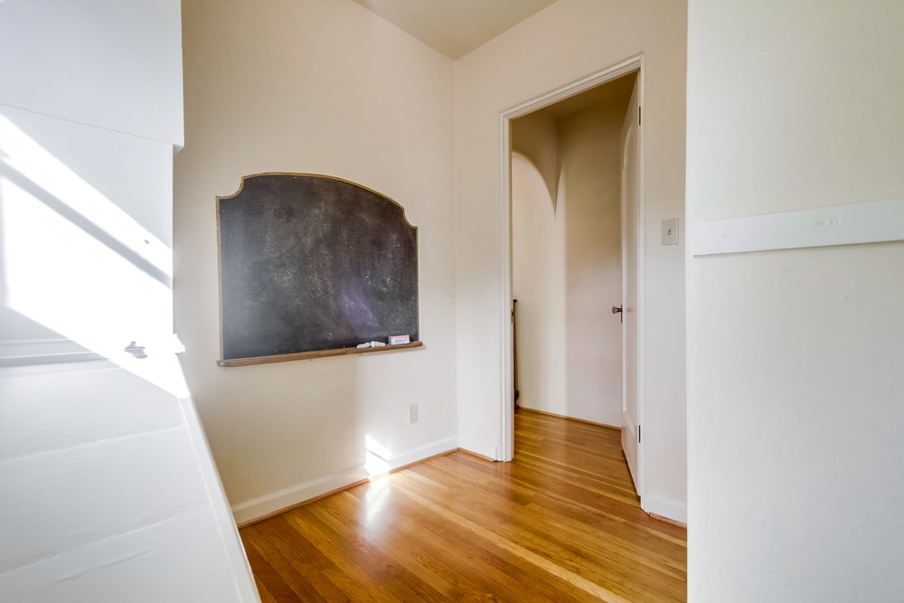 Virtual tour photo 90 of 124 for 1068 Santa Barbara St