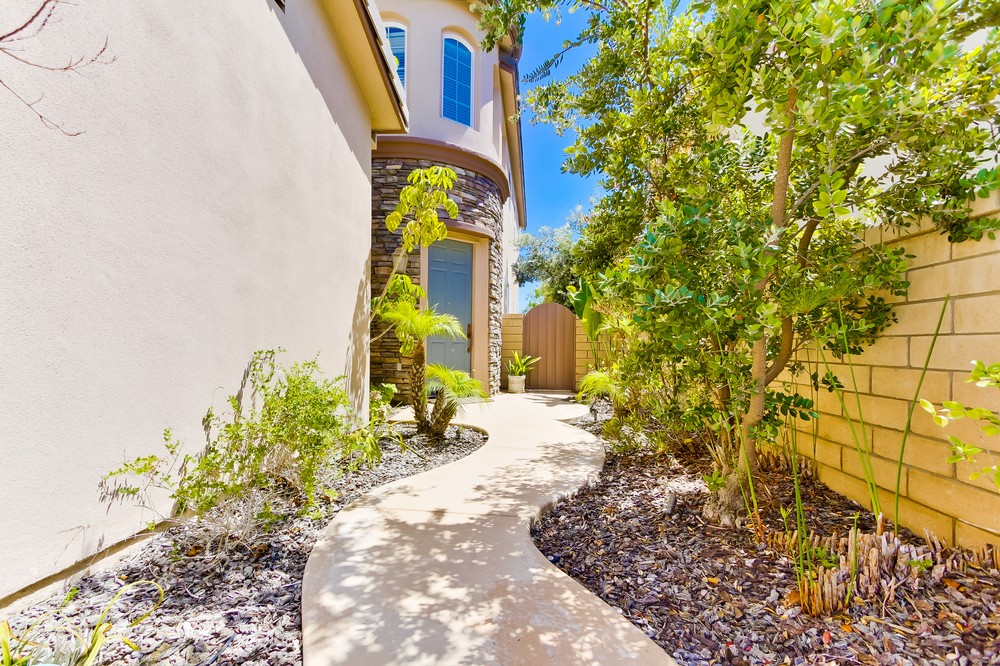 Virtual tour photo 5 of 38 for 10691 Heather Ridge Dr