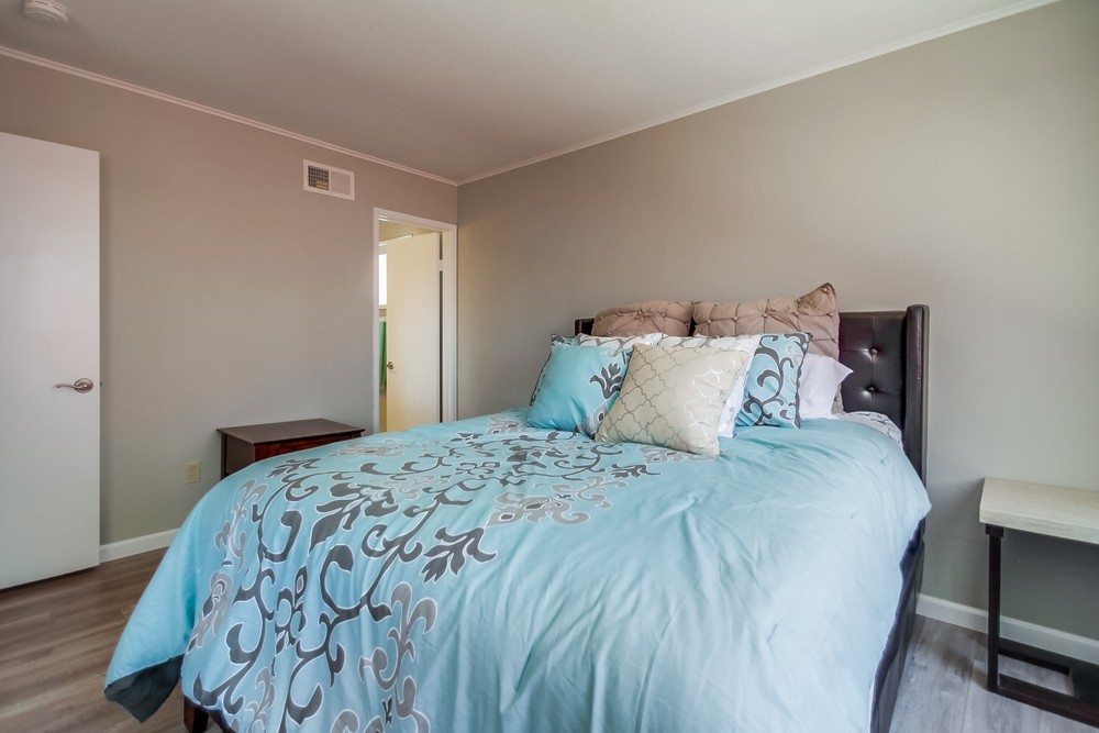 Virtual tour photo 35 of 64 for 10710 Foxwood Rd
